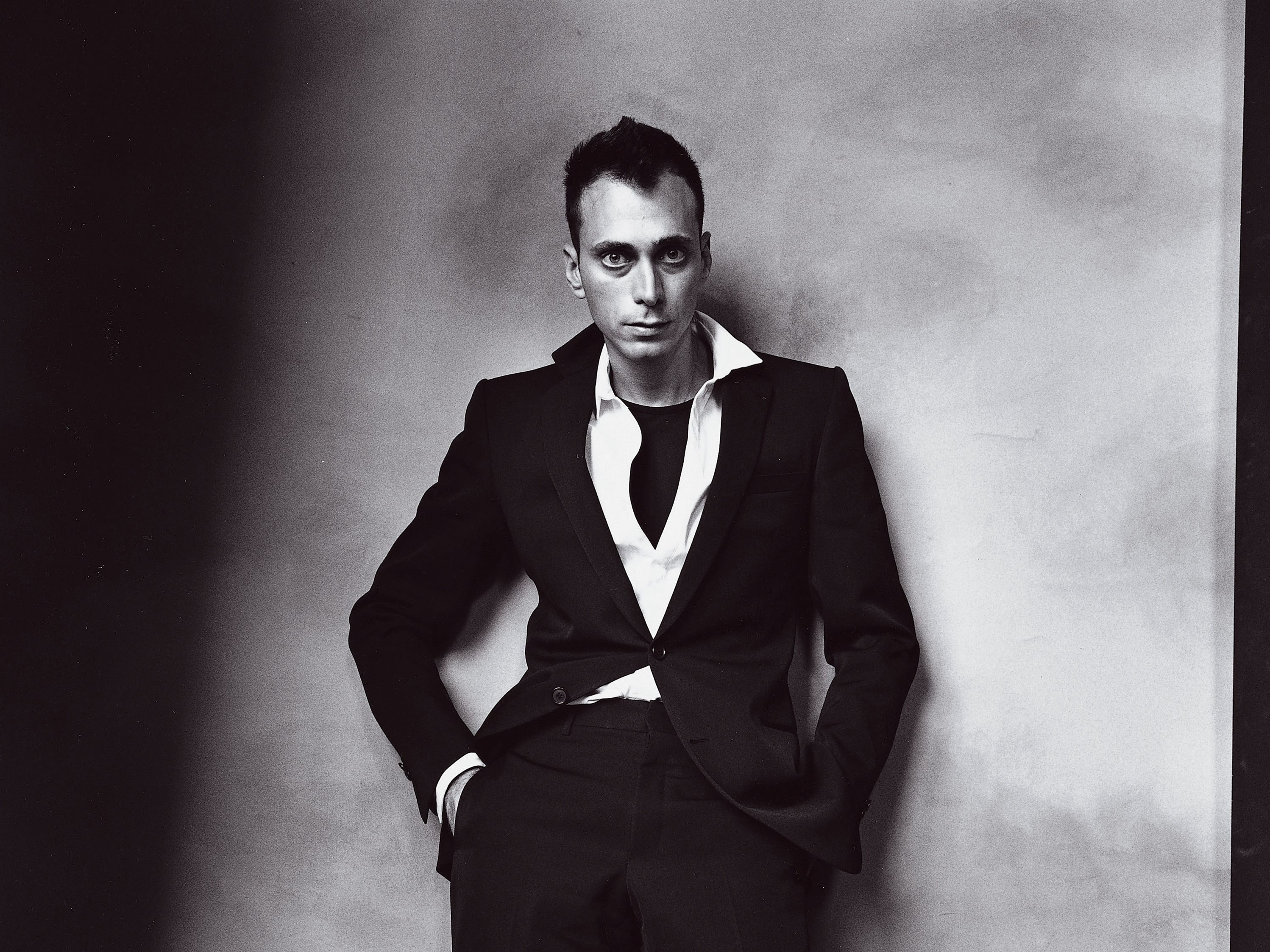 Hedi Slimane announces solo exhibition in Shanghai - Somewhere