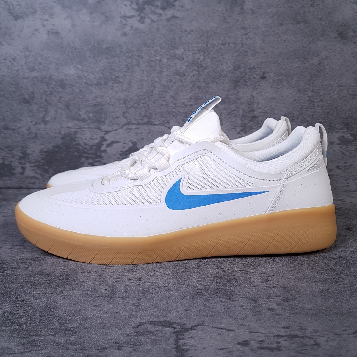 NIKE SB Nyjah Free 2 Skateboarding Shoes Mens 8.5 White Light